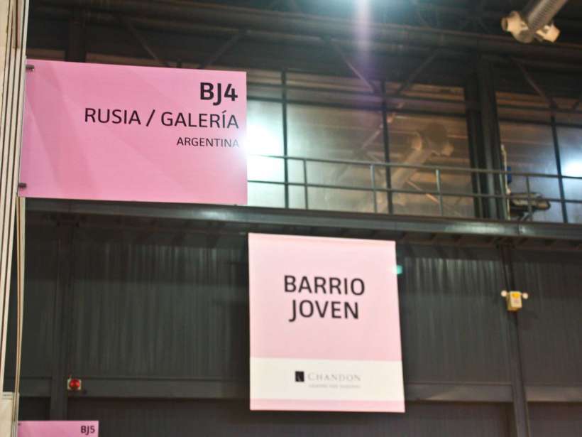arteBA-2014-edicion-23-rusia-galeria-barrio-joven-1.jpg